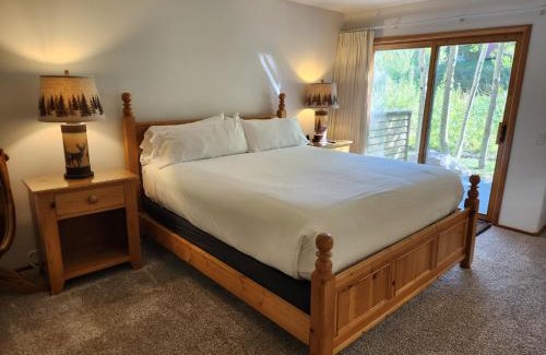 Mammoth Lakes House | Snowcreek Resort Vacation Rental 934