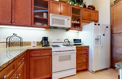 Mammoth Lakes House | Snowcreek V 1005 2 Bedroom Townhouse by RedAwning