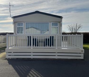 Dinas Resort | Snowdon View, White Tower Holiday Park