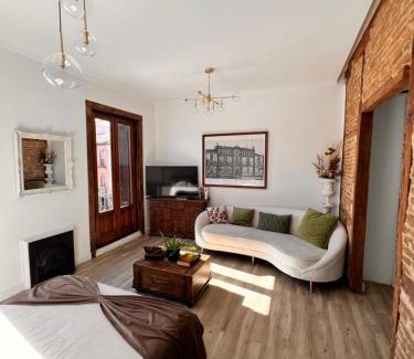 Alcala de Henares Apartment | Soñar en la Plaza Cervantes 1