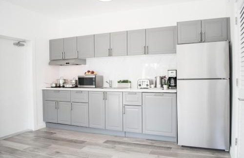 West Avenue Apartment | Sobe Lux