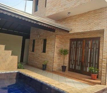 Aviacao House | Sobrado Aviação piscina, churrasqueira, jacuzzi