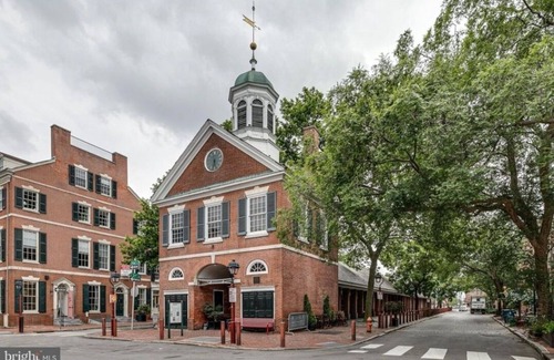 Society Hill House | Society Hill - 2 Bedroom, 2 Bathroom and Kitchen