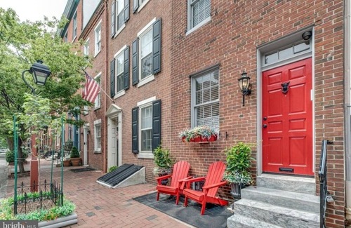 Society Hill House | Society Hill - 2 Bedroom, 2 Bathroom and Kitchen