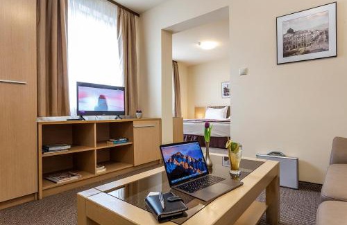Sofia City Center Hotel | Sofia Palace Hotel by HMG