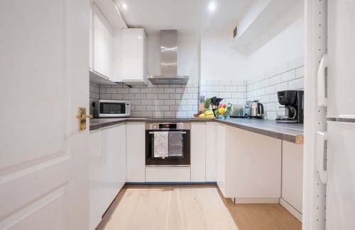 Fitzrovia Apartment | Soho-Fitzrovia 1BR London Apartment
