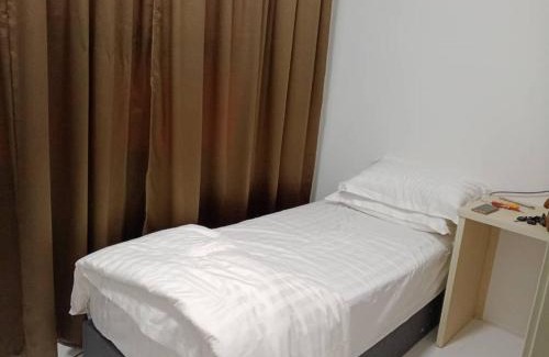 Bota Hotel | Soho LESTARI