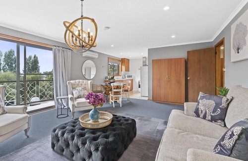 Hobart Central Business District Apartment | SOHO Vibes on Davey