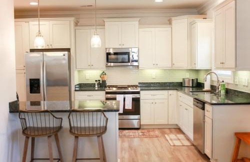 East Ocean View House | Sojourn Mi Kai The Crib 4 BR Family House