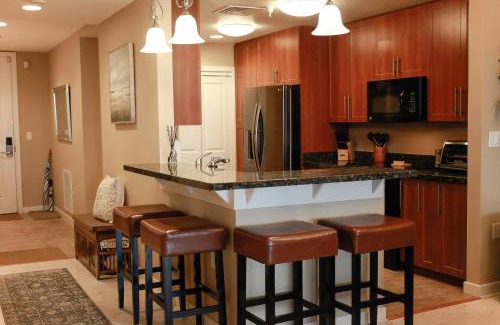 Sandbridge House | Sojourn Relaxing Condo near the Beach with Pool