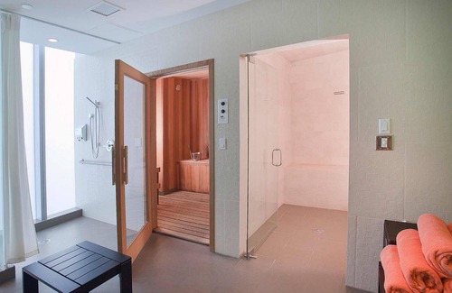 Sunny Isles Beach Hotel | Solé Miami, A Noble House Resort