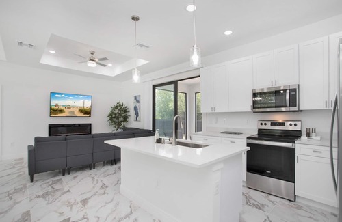 Sunshine House | Solana Oasis Vacation Home