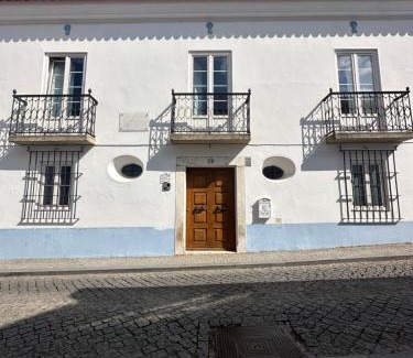 Arraiolos House | Solar de Arrayollos by PURUS