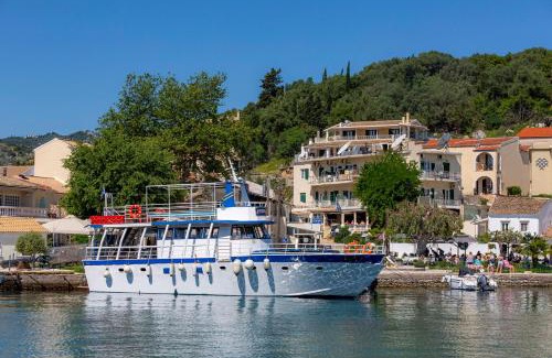 Kassiopi Villa | Solaris Methea- Luxury Central Villa by the Castle