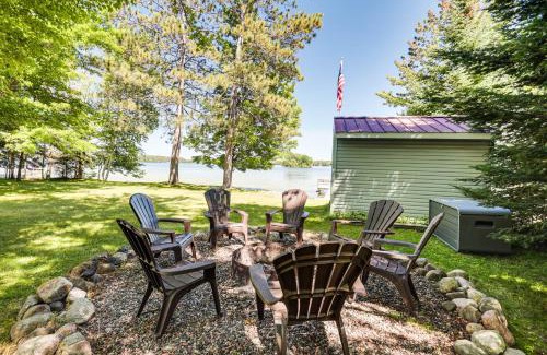 Phillips House | Solberg Lake House Dock, Deck and Stunning Views!