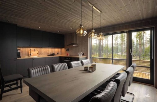 Nes Cabin | Solbu - Stor og moderne hytte fra 2024n