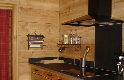 Les Claux Ski Chalet | Solid wood chalet, 135 m2 duplex, generous volumes, cosy atmosphere