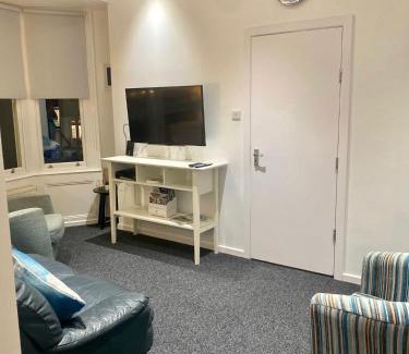 Buxton Apartment | Solomons Peak Apartment
