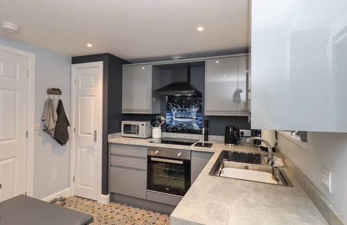 Wigton House | SOLWAY VIEW, pet friendly, character holiday cottage in Silloth