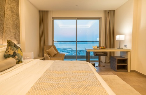 Muharraq Hotel | Solymar Hotel & Beach