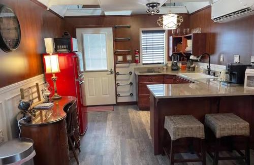 Fredonia House | Something to Write Home about