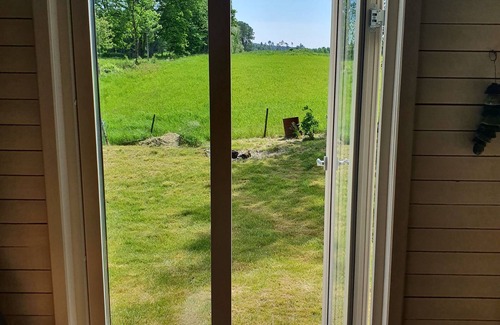Lilla Edet O Cabin | Sommaridyll i Lantligt Läge vid sjö