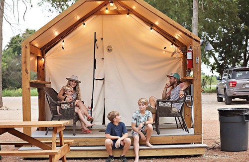 Prairie Lea Cabin | Son's River Ranch Glamping Cabin 21