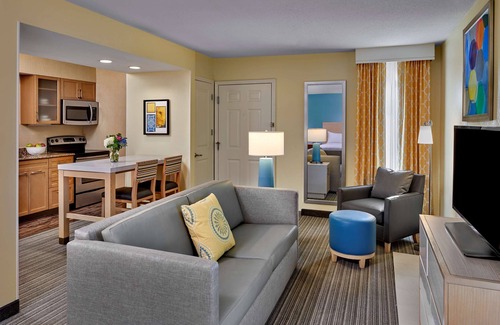 Christiana Hotel | Sonesta ES Suites Wilmington - Newark