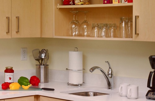 Middleburg Heights Hotel | Sonesta Simply Suites Cleveland Airport