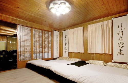 Heping Bed & Breakfast | Song Hua Ju B&B