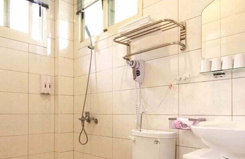 Heping Bed & Breakfast | Song Hua Ju B&B