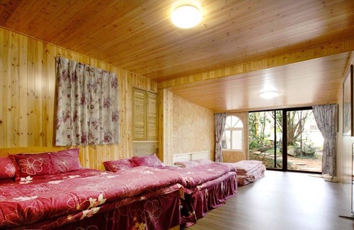 Heping Bed & Breakfast | Song Hua Ju B&B