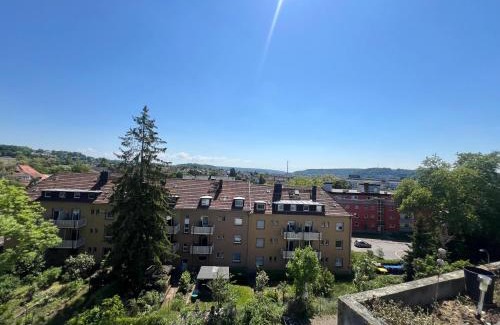 Am Homburg Apartment | Sonnenblick Balkon Apt Netflix