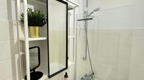 Neusass Old Town Apartment | Sonniges City-Apartment mit Südbalkon und Parklatz