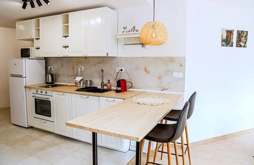 Blagoevgrad Apartment | Sophie Studio - Top center, Cozy & Work-Friendly near AUBG, Free streaming
