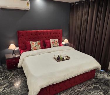 Chhatarpur Apartment | SOQU - South of Qutub 3BHK Luxury Apartments