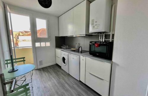 Toulouse East Apartment | Sorel by Yumē