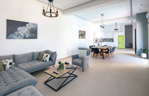 Violi Charaki Villa | Sorin Villa, boasting Pool & Heated Whirlpool