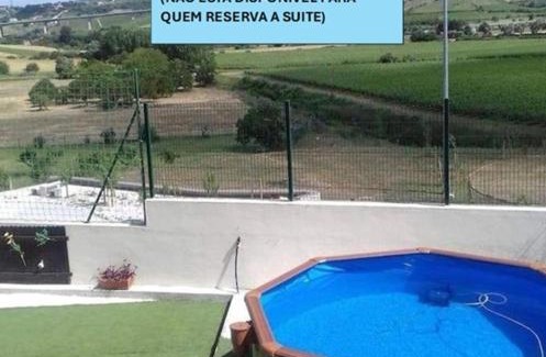 Arruda dos Vinhos House | Sossego e tranquilidade-Valley Guest House-Perto de Lisboa-Estacionamento à porta do alojamento