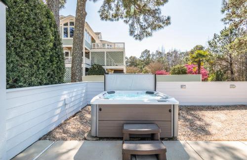 Corolla Light House | Soundfront Beach Trolly Pool Spa Resort Access