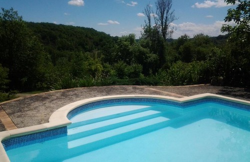 Montagudet Bed & Breakfast | Sous les Arbres, Lieu dit Cassagnal