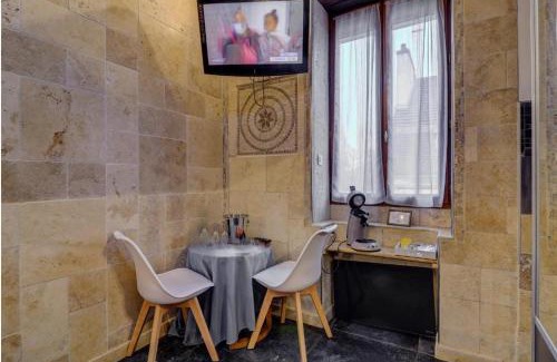 Faubourg-Raines Apartment | Sous mon toit - Sauna & jacuzzi