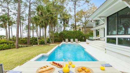 South Beach House | South Beach Serenity by AvantStay Private Pool Beach Access