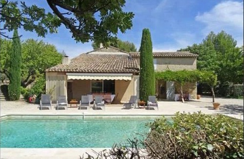 Cucuron House | South Luberon, Mas du Perussier *, 6 people, swimming pool, property of 1 ha