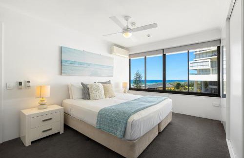 Broadbeach Apartment | South Pacific Plaza - Official