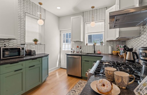 South Philadelphia House | South Philly Game House | Close to Stadiums