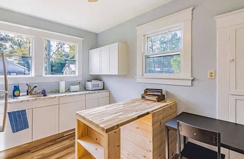 Midtown House | Southern Serenity-3br w Fenced Yard
