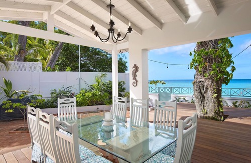 Mullins Beach House | Southwinds Beach House is a 3 Bedroom With Exquisite sea Views