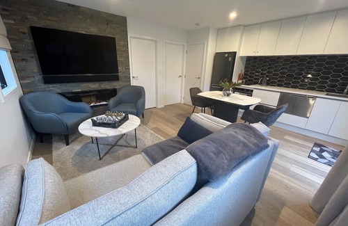 Kawarau Falls Apartment | Spa apartment in Queenstown