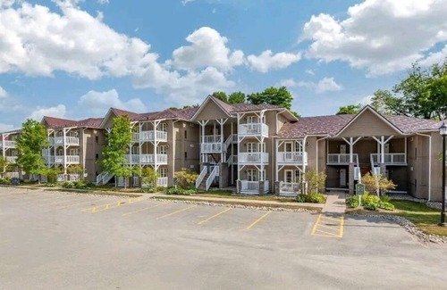 Oro-Medonte Resort | SPA & HIKING